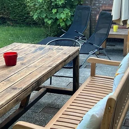 Gemuetliches, Helles Mit Privatem Garten In Gepflegtem Ferienhaus *