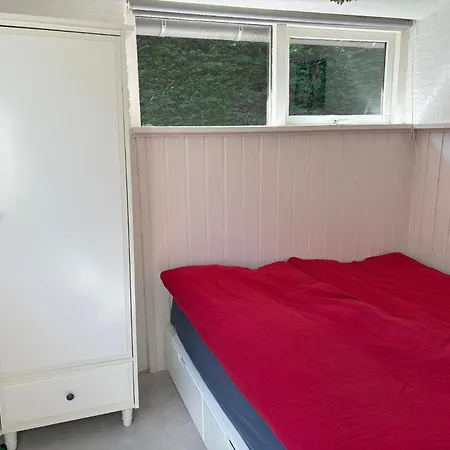 Gemuetliches, Helles Mit Privatem Garten In Gepflegtem