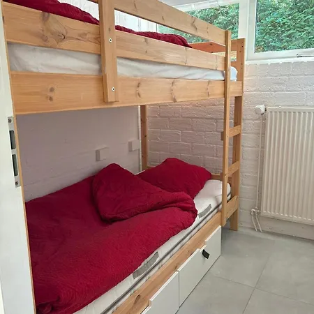 Gemuetliches, Helles Mit Privatem Garten In Gepflegtem Ferienhaus