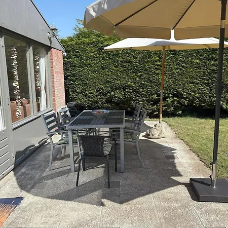 Ferienhaus Gemuetliches, Helles Mit Privatem Garten In Gepflegtem *